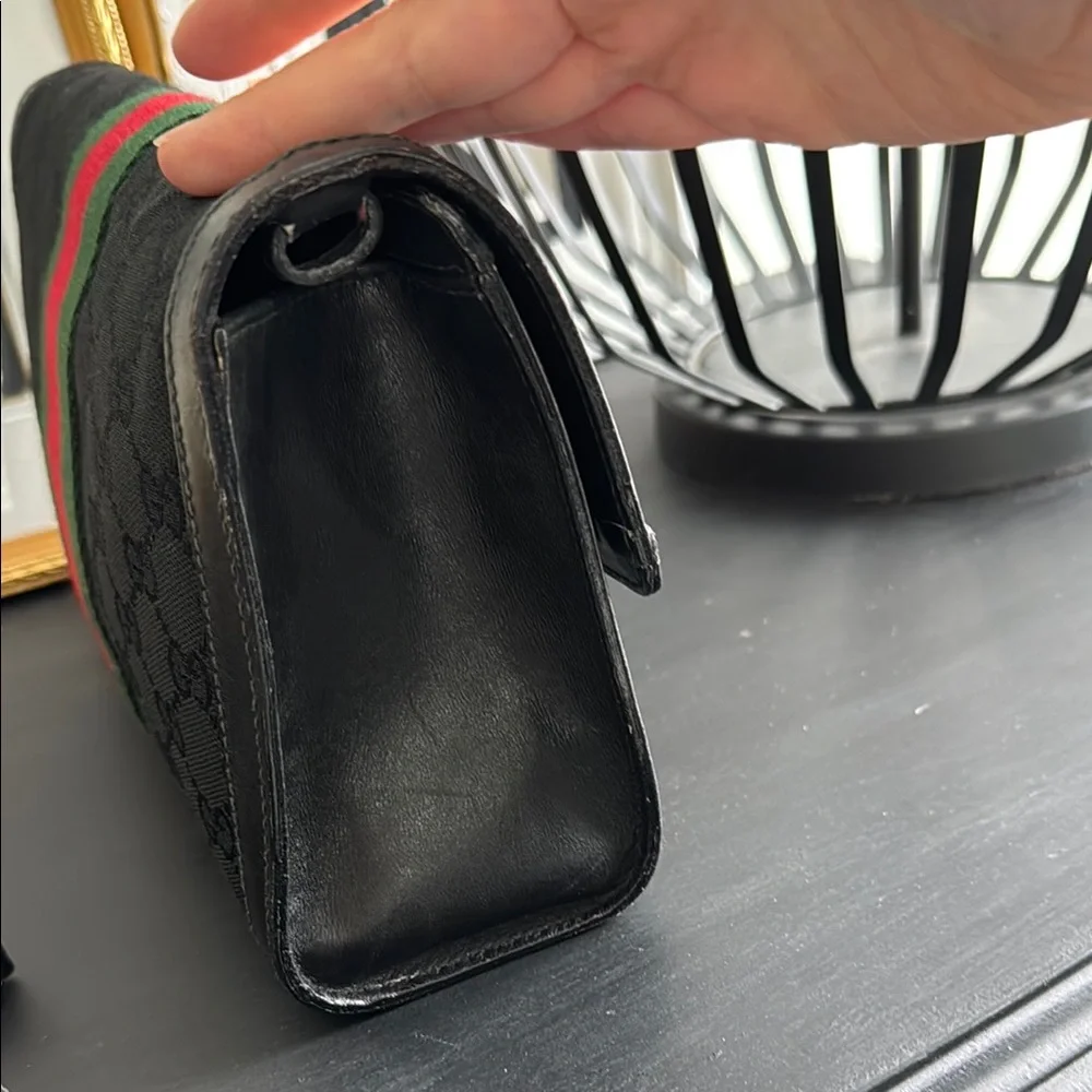 Gucci Black Crossbody Bag with Green and Red Web Stripe